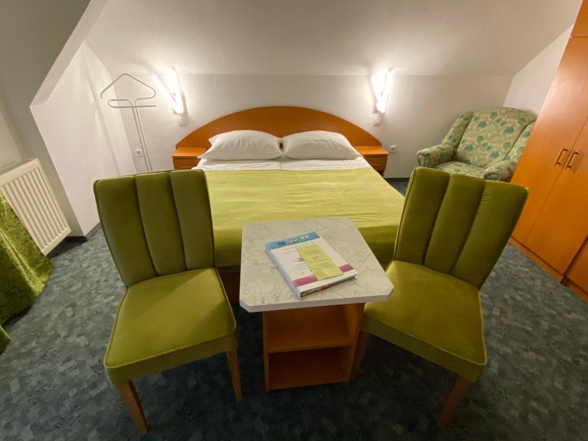 Villa Valeria ヘーヴィーズ エクステリア 写真