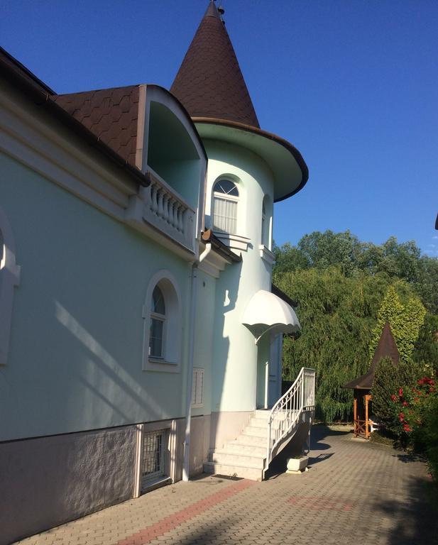 Villa Valeria ヘーヴィーズ エクステリア 写真