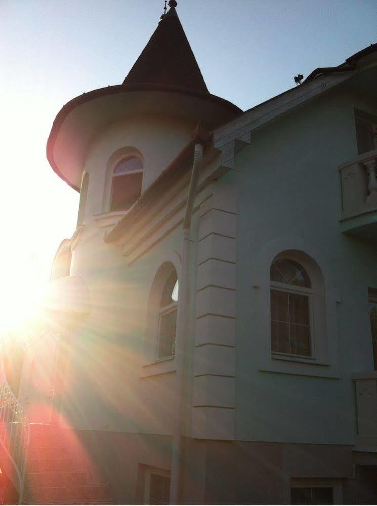 Villa Valeria ヘーヴィーズ エクステリア 写真